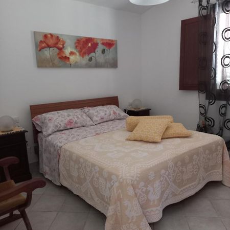 Bed and Breakfast Chicchiritanos à Monti Extérieur photo